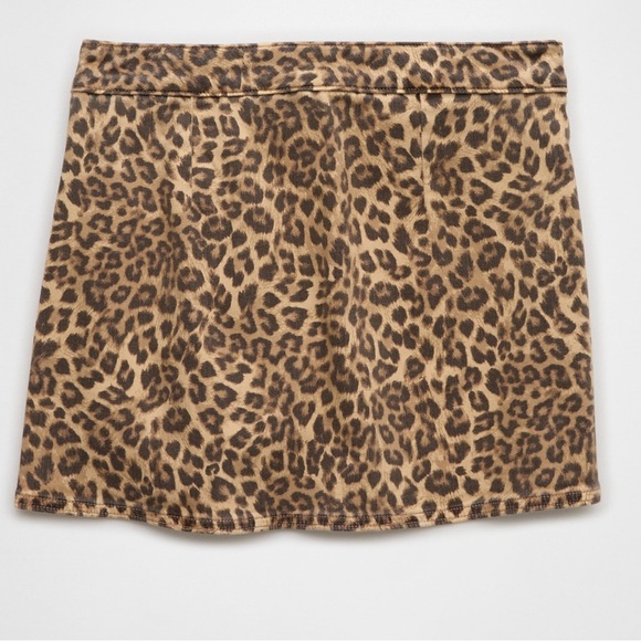 American Eagle AE It Knit Leopard Skort - Picture 3 of 6